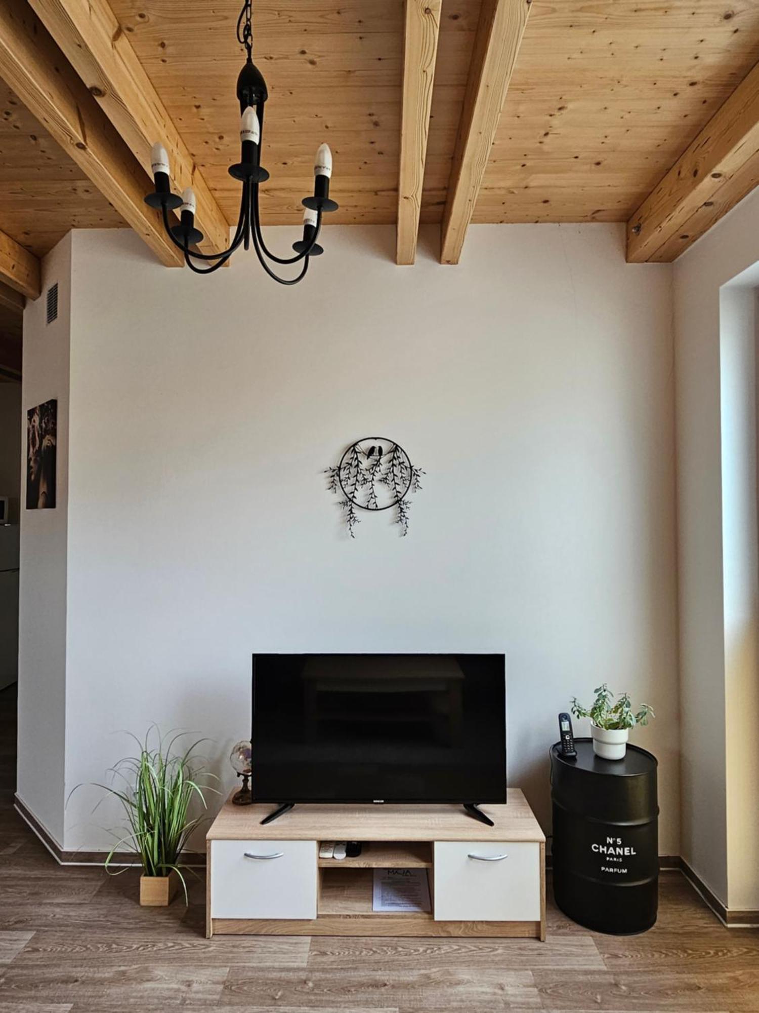 Apartman Maja มิคูลอฟ ภายนอก รูปภาพ